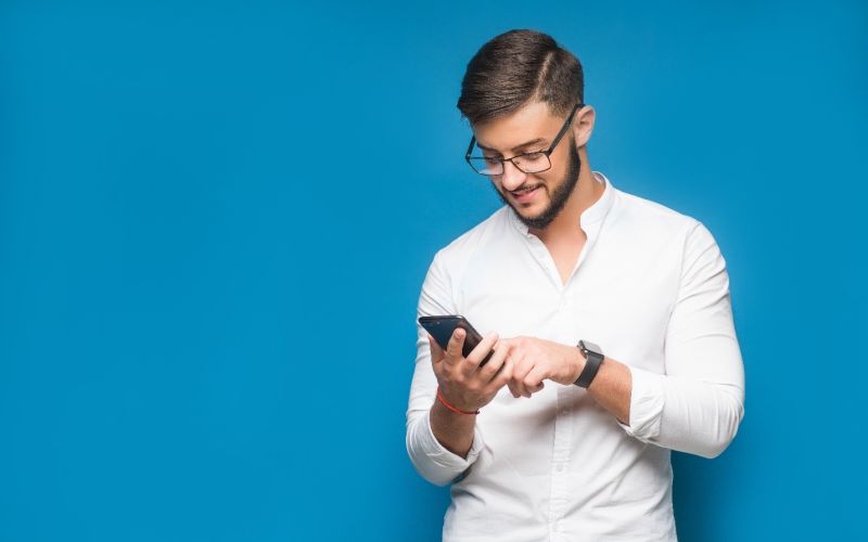 Como avaliar se é melhor uma locação de celulares de curto ou longo prazo para minha empresa?